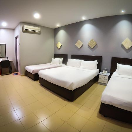 Jv Hotel @ Bandar Tasek Mutiara Simpang Ampat  Kültér fotó