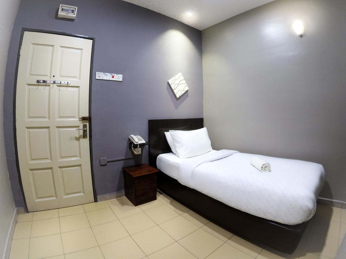 Jv Hotel @ Bandar Tasek Mutiara Simpang Ampat  Kültér fotó