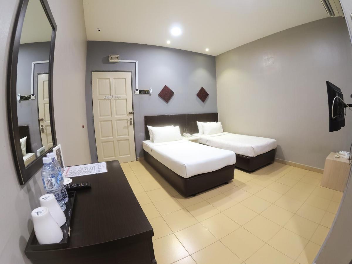 Jv Hotel @ Bandar Tasek Mutiara Simpang Ampat  Kültér fotó