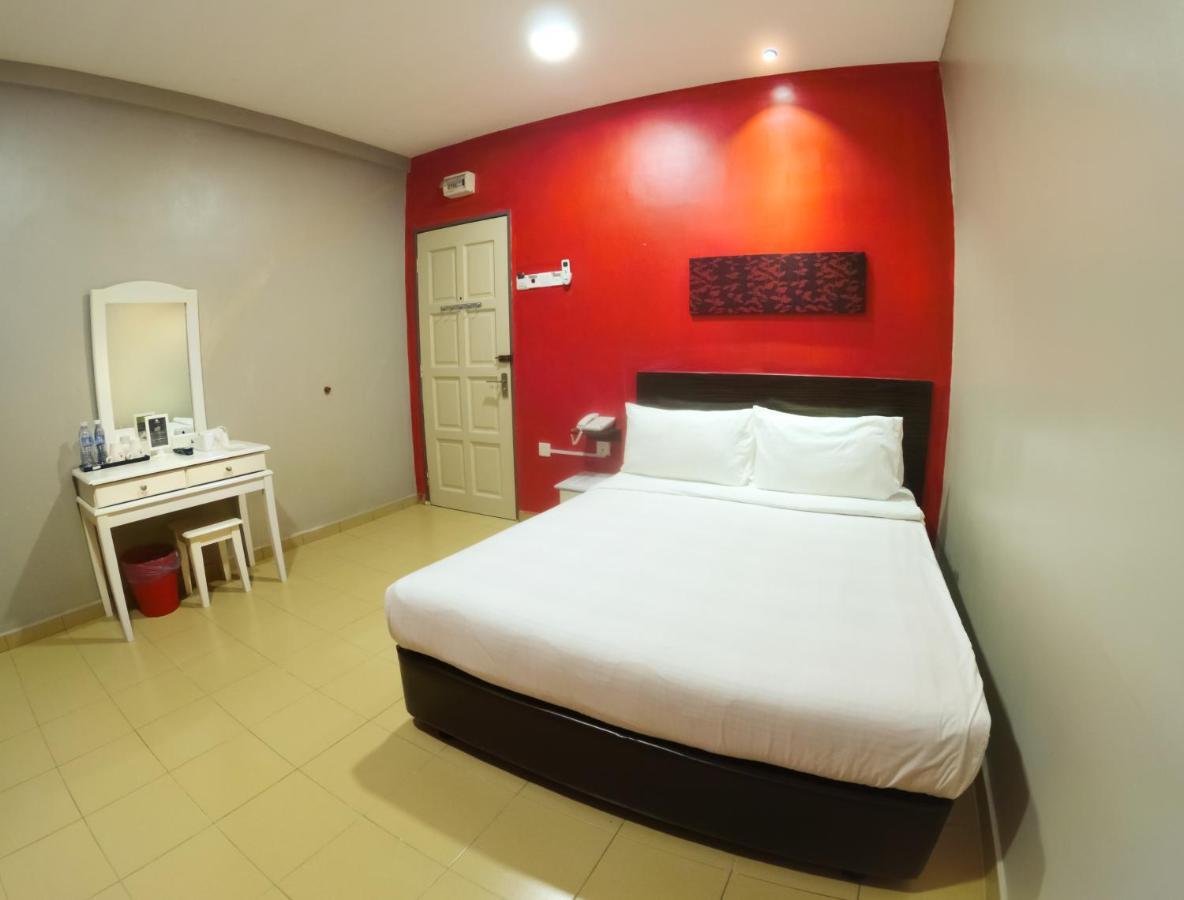 Jv Hotel @ Bandar Tasek Mutiara Simpang Ampat  Kültér fotó