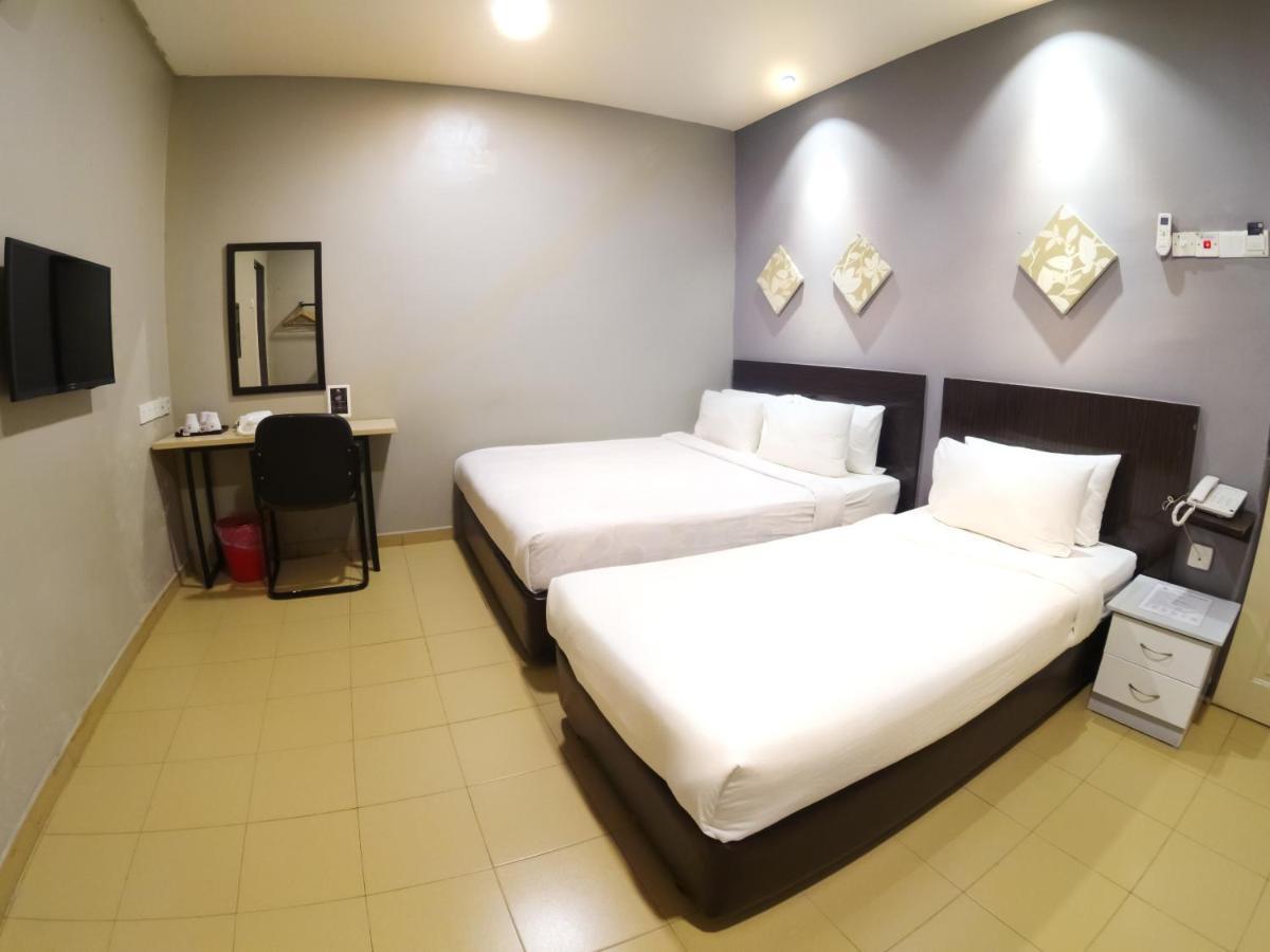 Jv Hotel @ Bandar Tasek Mutiara Simpang Ampat  Kültér fotó